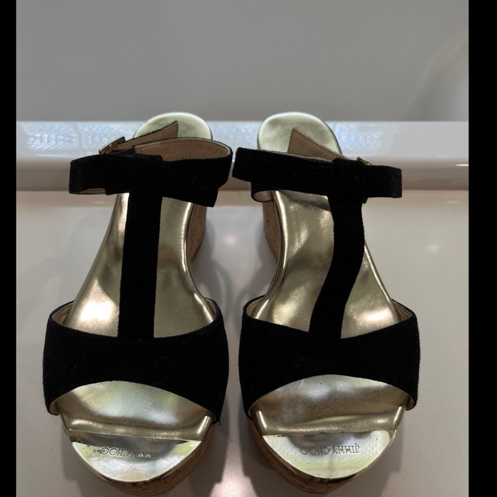 Elegant Black and Gold Women's Sandals